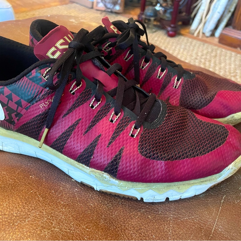 Florida state university fsu men’s Nike fly knit wire 5.0 running shoes amazing!
